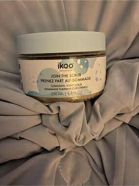 IKOO Join The Scrub Cleansing Scalp Scrub – Light Blue